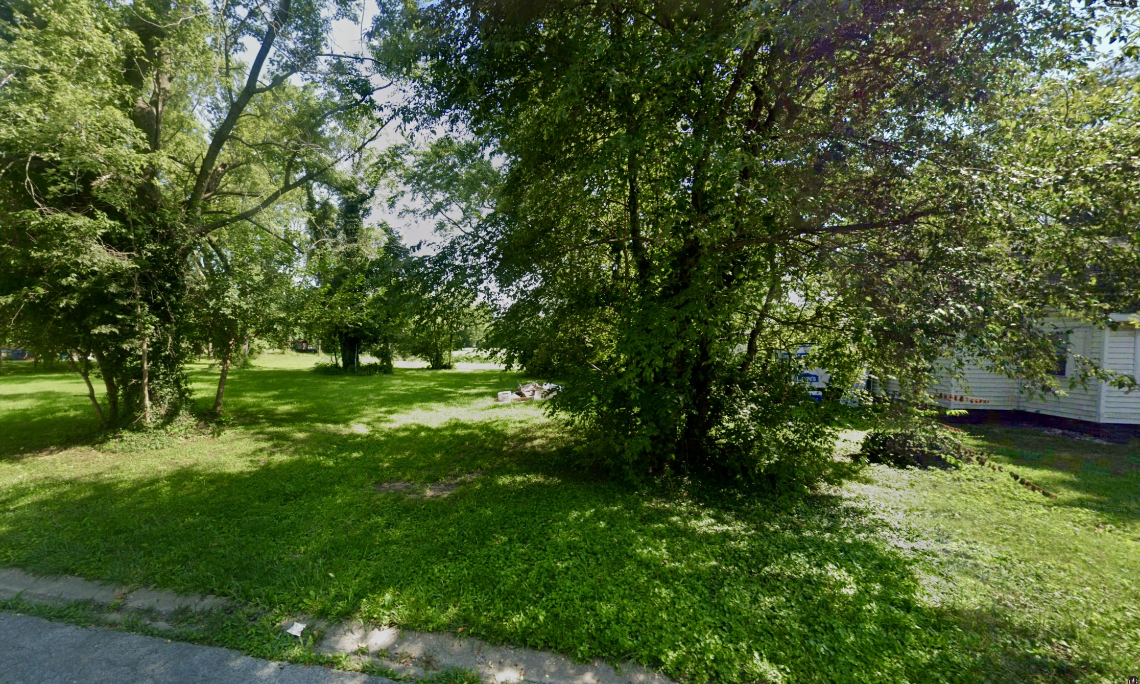 50 X 150 Sq ft in MOUNT VERNON, IL