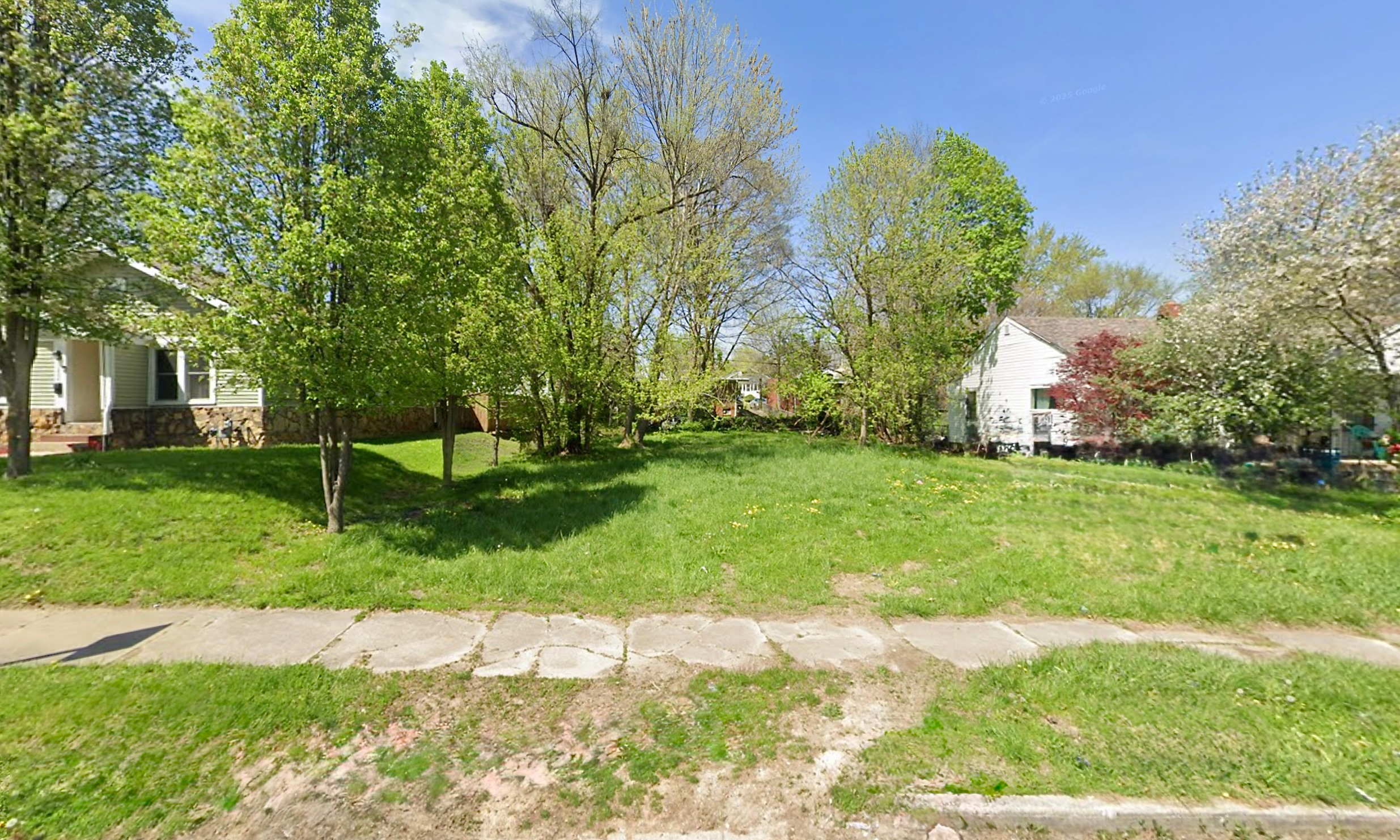 43 X 108 Sq ft. Residential City-lot in Anderson, IN, 38.4 Miles North-East of Indianapolis