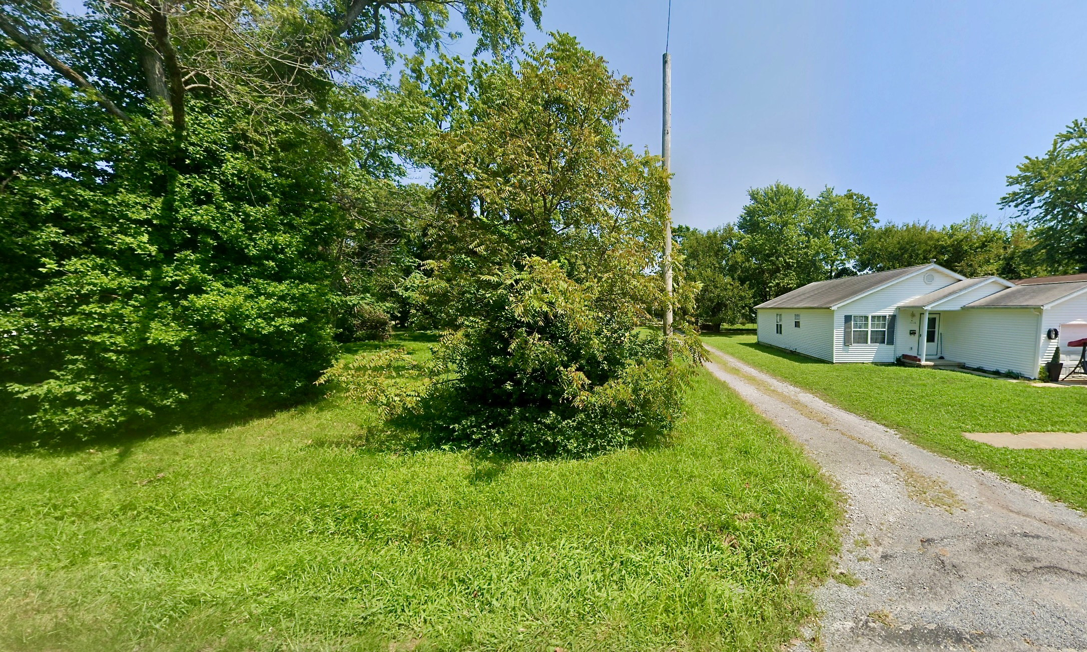 50 X 150 Sq ft in MOUNT VERNON, IL