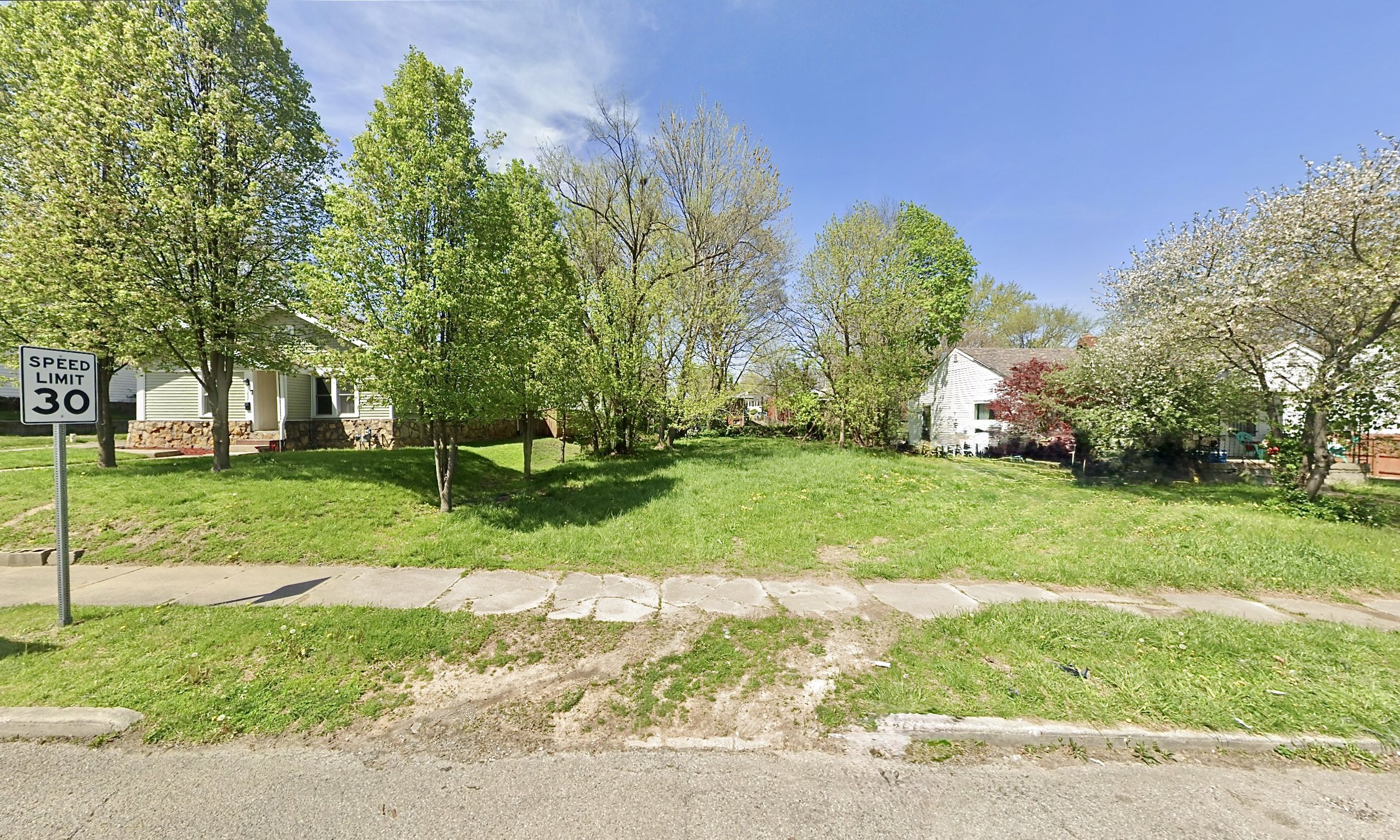 43 X 108 Sq ft. Residential City-lot in Anderson, IN, 38.4 Miles North-East of Indianapolis