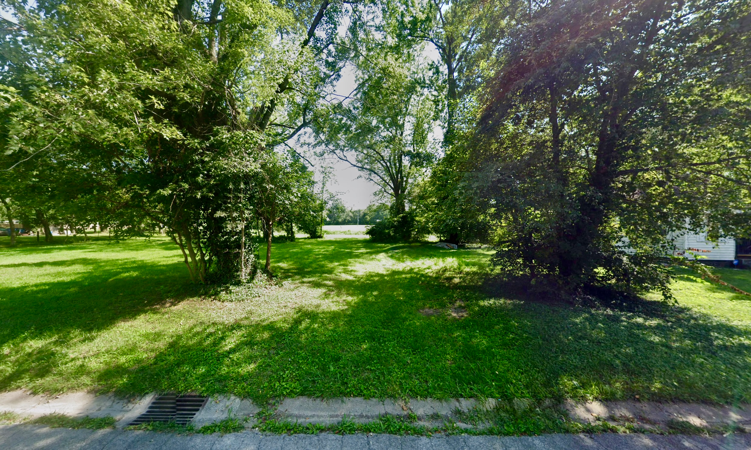 50 X 150 Sq ft in MOUNT VERNON, IL